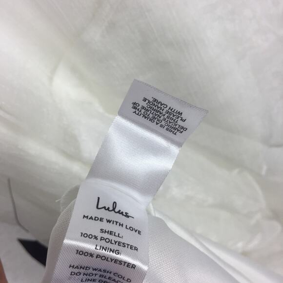 NWT Lulus Radiant in Ruffles White Ruffled Lace Cold Shoulder Maxi Dress XS - Picture 6 of 16